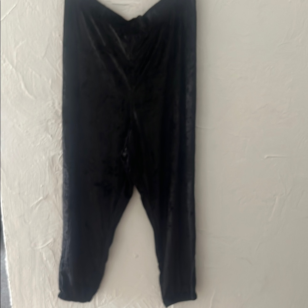 Black Slim Fit Leggings with Elastic Cuffs